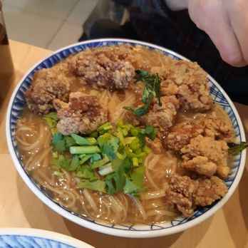 Hoja - Popcorn chicken on mi-sua. - Desserts Near Me - Markham, Ontario