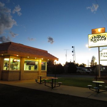 Chow Hound - Oct 2016 - we loved the picnic tables out front on a warm night - Fast Food Near Me - Green River, Utah Chow Hound - Oct 2016 - we loved the picnic tables out front on a warm night - Fast Food Near Me - Green River, Utah