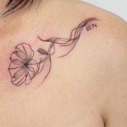 I was do happy with my flower , Shari was amazing artist , friendly and so gental, for sure i will come back for more