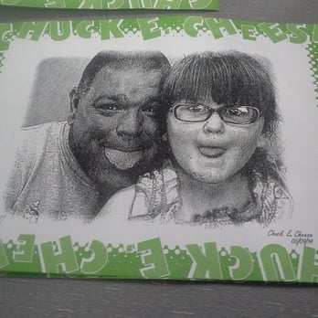 Chuck E. Cheese - My daughter and I having fun in the photo booth - Pizza Near Me - Las Vegas, Nevada