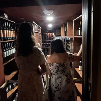 Queen Miami Beach - Wine cellar - Japanese Near Me - Miami Beach, Florida