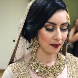 Beauty Bazaar - Bridal reception look hair and makeup and dupatta draping