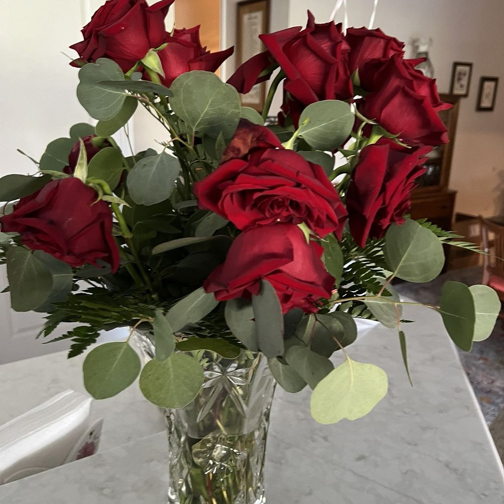 Ellenton Florist - Anniversary Roses gone horribly wrong! - Florists Near Me - Ellenton, Florida Ellenton Florist - Anniversary Roses gone horribly wrong! - Florists Near Me - Ellenton, Florida