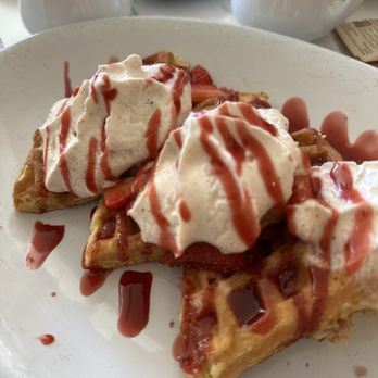 Goodfolks - Strawberry shortcake waffles - Comfort Food Near Me - Georgetown, Texas Goodfolks - Strawberry shortcake waffles - Comfort Food Near Me - Georgetown, Texas