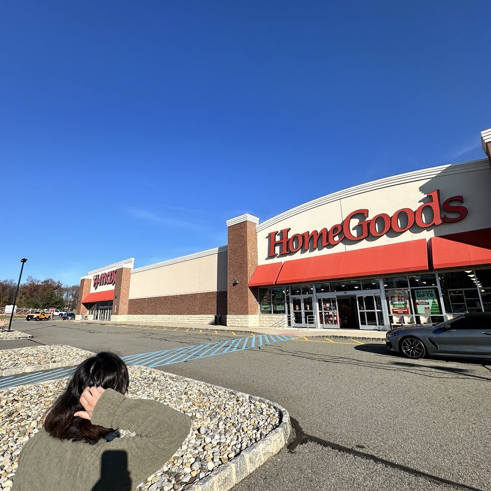 T J Maxx - Department Stores Near Me - Cedar Knolls, New Jersey