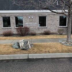 Mooso Orthodontics - The side of the building