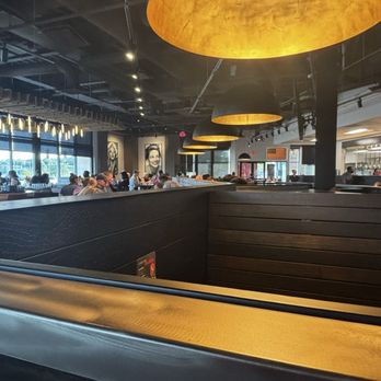 Red Door Woodfired Grill - Booths - American Near Me - Omaha, Nebraska