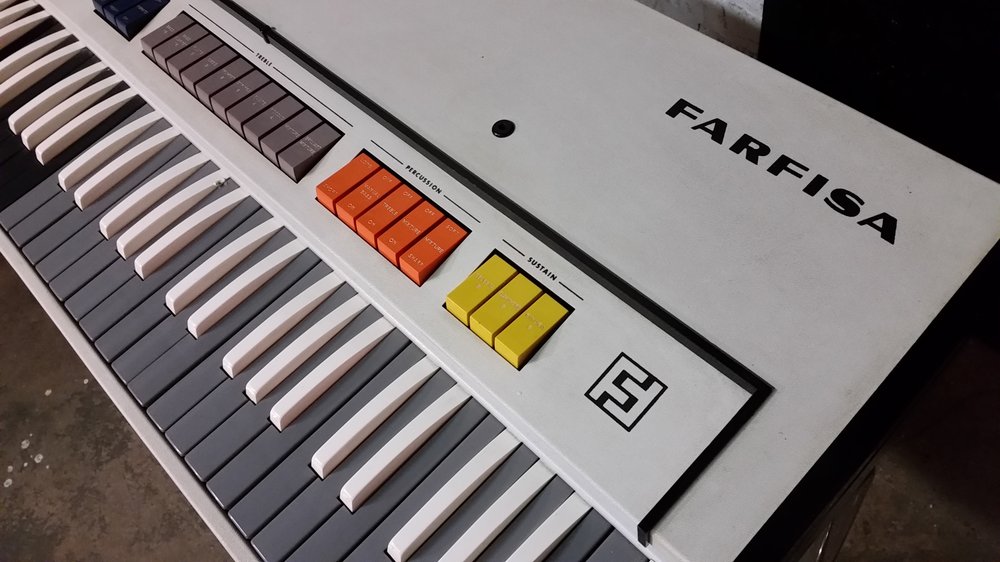 THE CHICAGO ELECTRIC PIANO COMPANY Updated September 2024 29 Photos