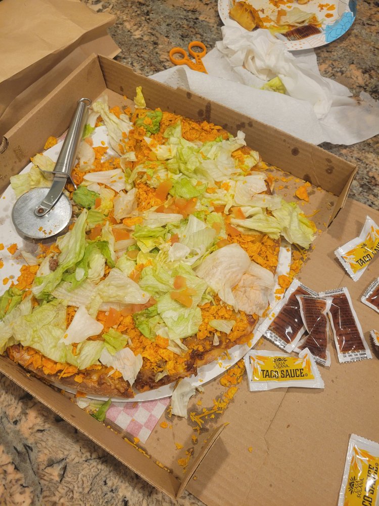 HOWARD’S PIZZA Updated September 2024 17 Photos & 44 Reviews 4300