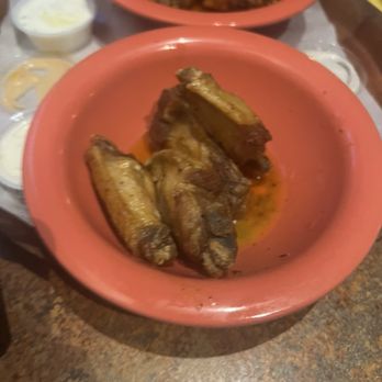 Josie's Pizza & Wings - 6 Wings - Pizza Near Me - Orlando, Florida Josie's Pizza & Wings - 6 Wings - Pizza Near Me - Orlando, Florida