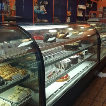Vrej Pastry - Inside - Bakeries Near Me - Granada Hills, California Vrej Pastry - Inside - Bakeries Near Me - Granada Hills, California