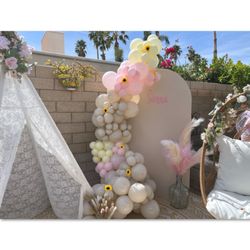 Mari’s Party and Print - Boho theme baby shower balloons & decor!