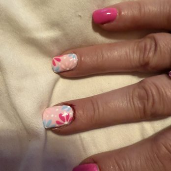 Perfect Nails - Cut finger - Nail Salons Near Me - West Lebanon, New Hampshire Perfect Nails - Cut finger - Nail Salons Near Me - West Lebanon, New Hampshire