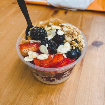 Rise And Grind Coffee - Açaí bowl - Food Trucks Near Me Rise And Grind Coffee - Açaí bowl - Food Trucks Near Me