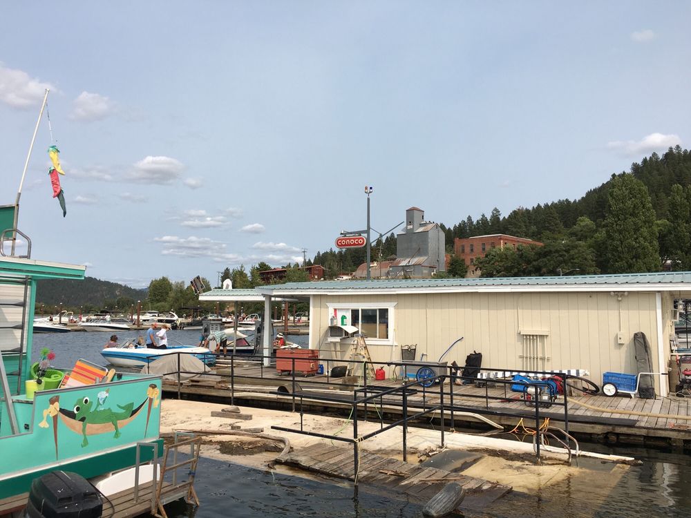 The Gateway Marina, Harrison Roadtrippers