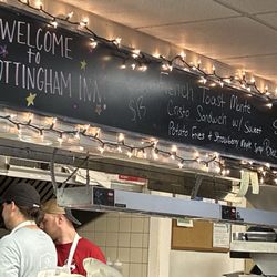 Nottingham Inn Kitchen & Creamery - Bar area.