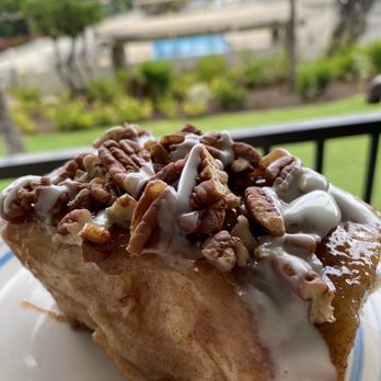 Cinnamon Roll Place - Bakeries Near Me - Kihei, Hawaii