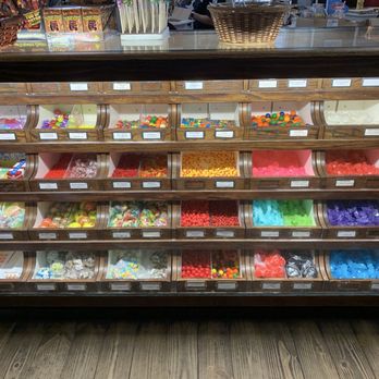 La King's Confectionery - Ice Cream & Frozen Yogurt Near Me - Galveston, Texas La King's Confectionery - Ice Cream & Frozen Yogurt Near Me - Galveston, Texas