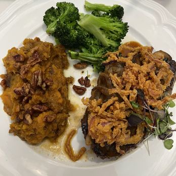 Elliott's - Chopped steak with sweet potato soufflé and broccoli $18 - Southern Near Me - Peachtree City, Georgia