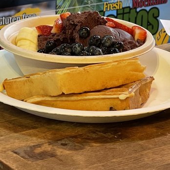 Waffle and Berry - Waffles Near Me - Honolulu, Hawaii