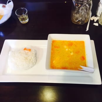 Riceberry Thai Kitchen - Their delicious yellow curry with chicken! They even made my rice into a cute Hello Kitty shape. - Thai Near Me - Upland, California Riceberry Thai Kitchen - Their delicious yellow curry with chicken! They even made my rice into a cute Hello Kitty shape. - Thai Near Me - Upland, California