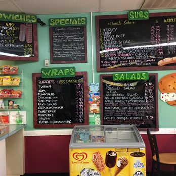 Dee's Bagel Cafe - Bagels Near Me - Monroe Township, New Jersey
