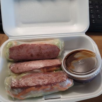 Pho Hut - Grilled pork sausage spring rolls - Vietnamese Near Me - Glendale, California Pho Hut - Grilled pork sausage spring rolls - Vietnamese Near Me - Glendale, California