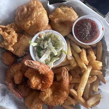 Snoopy's Pier - Seafood Near Me - Corpus Christi, Texas