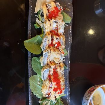 Momo Sushi - Dynamite roll - Japanese Near Me - Minneapolis, Minnesota