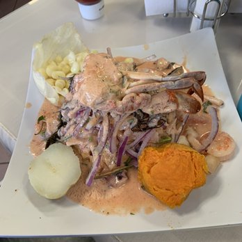 El Rincon De Vanessa - a plate of food - Peruvian Near Me - Paterson, New Jersey