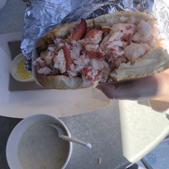 James Hook & Co - Large Lobster Roll with Butter & New England Clam Chowda - Seafood Near Me - Boston, Massachusetts James Hook & Co - Large Lobster Roll with Butter & New England Clam Chowda - Seafood Near Me - Boston, Massachusetts