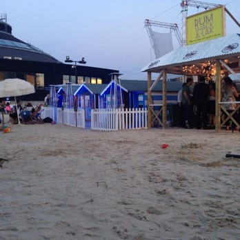 Camden Beach - Sand and rum. In the middle of London. What. The.  F**k! - Bars Near Me - London, XGL