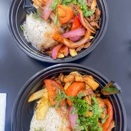 Pollo Saltado