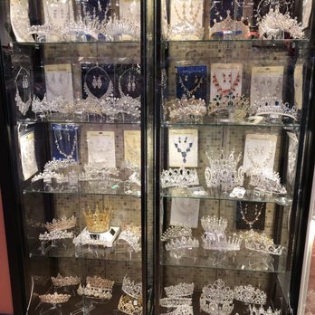 Dara Beauty - ALL THE TIARAS FOR PRINCESSES, PRINCES, KINGS, AND QUEENS! - Costumes Near Me - Anaheim, California Dara Beauty - ALL THE TIARAS FOR PRINCESSES, PRINCES, KINGS, AND QUEENS! - Costumes Near Me - Anaheim, California