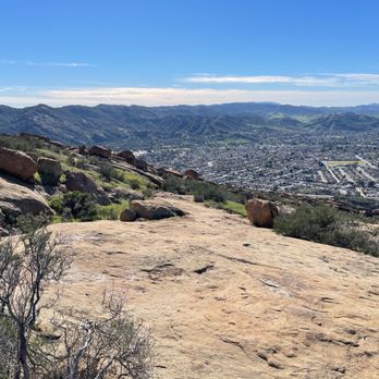Hummingbird Trail - Hiking Near Me - Simi Valley, California