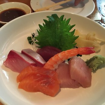 Umi Sake House - Umi Sake House happy hour - Sushi Bars Near Me - Seattle, Washington