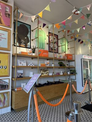 Jeni's Splendid Ice Creams by null