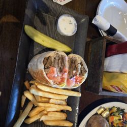 Niko's Tavern - Elgin - Gyro wrap with fries