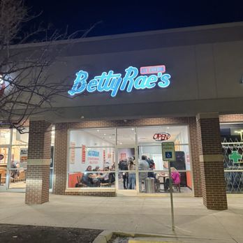 Betty Rae’s Ice Cream - Ice Cream & Frozen Yogurt Near Me - Lee's Summit, Missouri
