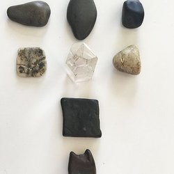 Elissa Heyman - Psychic reading with The Speaking Stones divination system from Lake Titicaca in Peru