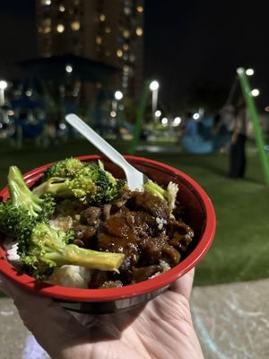 L&L Hawaiian Barbecue by null