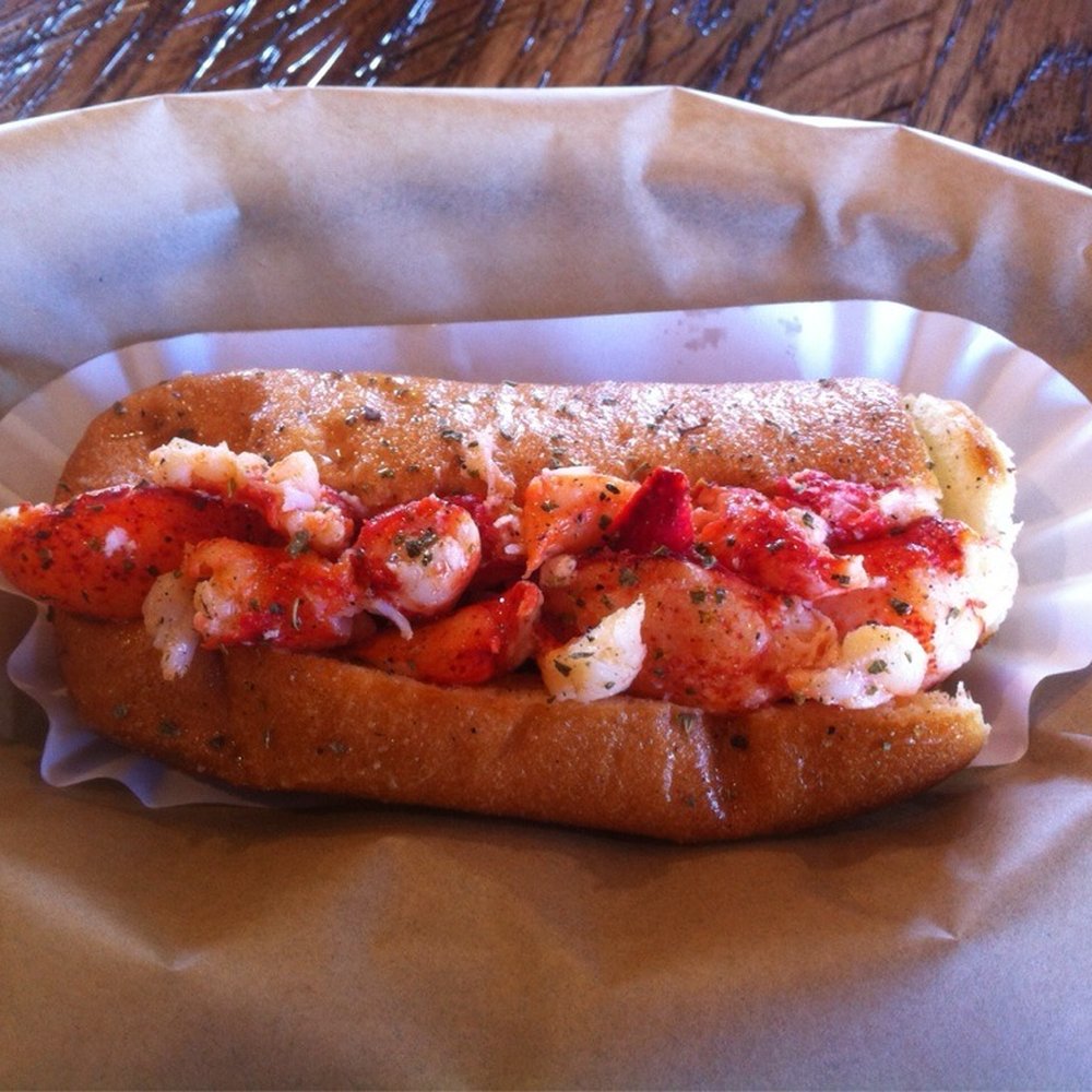 Lobster West - Lobster roll - Seafood Near Me - Encinitas, California