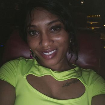 AMC DINE-IN Block 37 - Taking in a movie in style. - Cinema Near Me - Chicago, Illinois