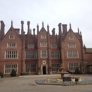 Dunston Hall - Front entrance to hotel. - Hotels Near Me - Norwich, NFK