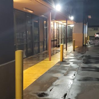 Showtime Power Wash - Strip mall cleaning - Pressure Washers Near Me Showtime Power Wash - Strip mall cleaning - Pressure Washers Near Me