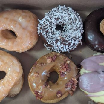 Route 8 Donuts - Donuts Near Me - Christiansburg, Virginia Route 8 Donuts - Donuts Near Me - Christiansburg, Virginia