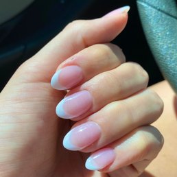 French dip powder manicure