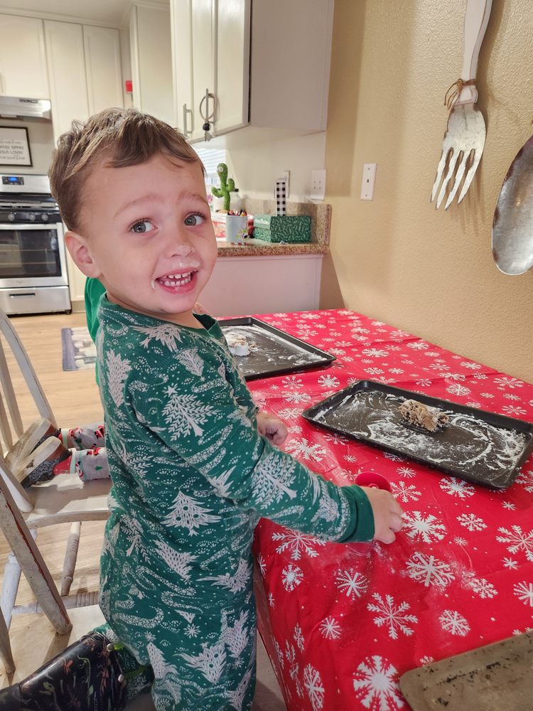 Darla's Little Darlings Daycare - childcare center in Fresno, CA