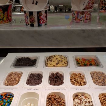 Sloan's - Clematis St. - Ice Cream & Frozen Yogurt Near Me - West Palm Beach, Florida