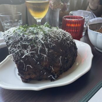 Donna's - Buttery garlic bread - Italian Near Me - Los Angeles, California